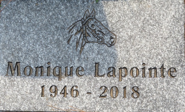 plaques\lot247_3.jpg